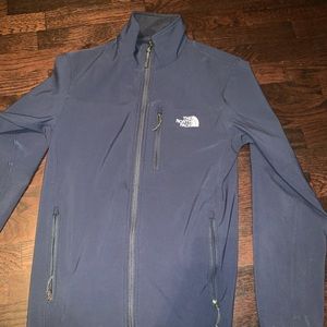 Navy Blue Men’s north face jacket!